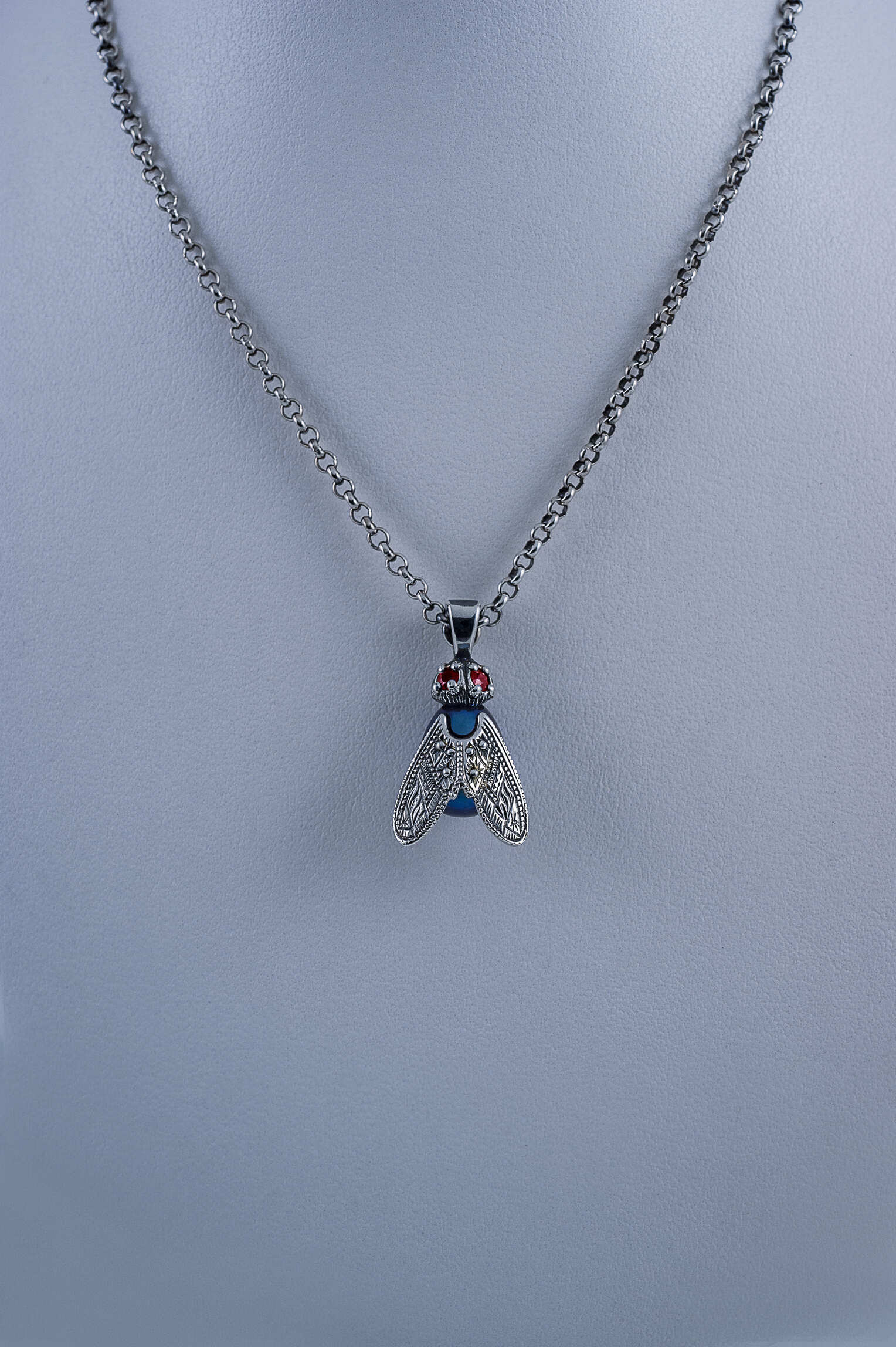 Bright Fly Necklace