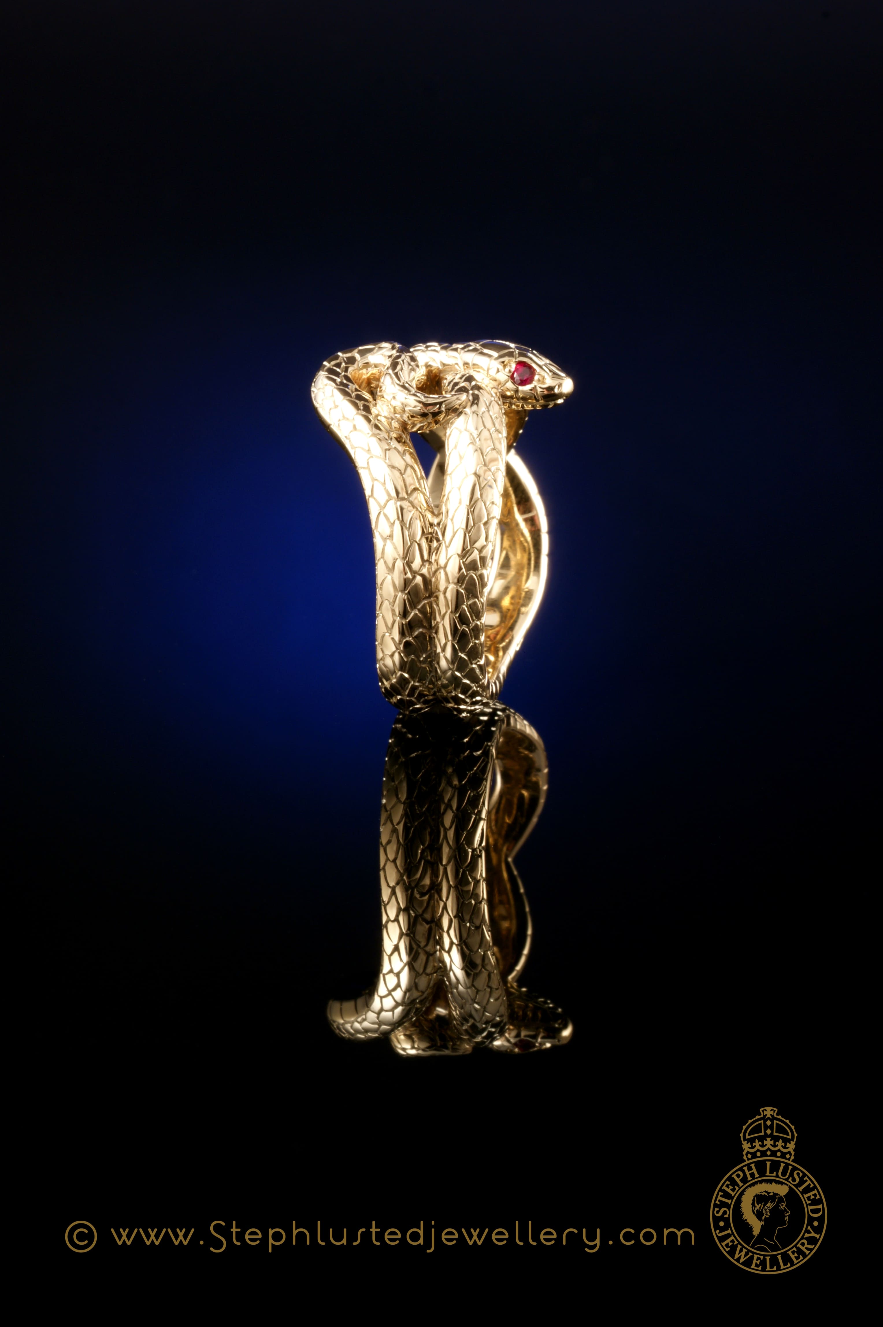 Twisted Snake Ring - Gold