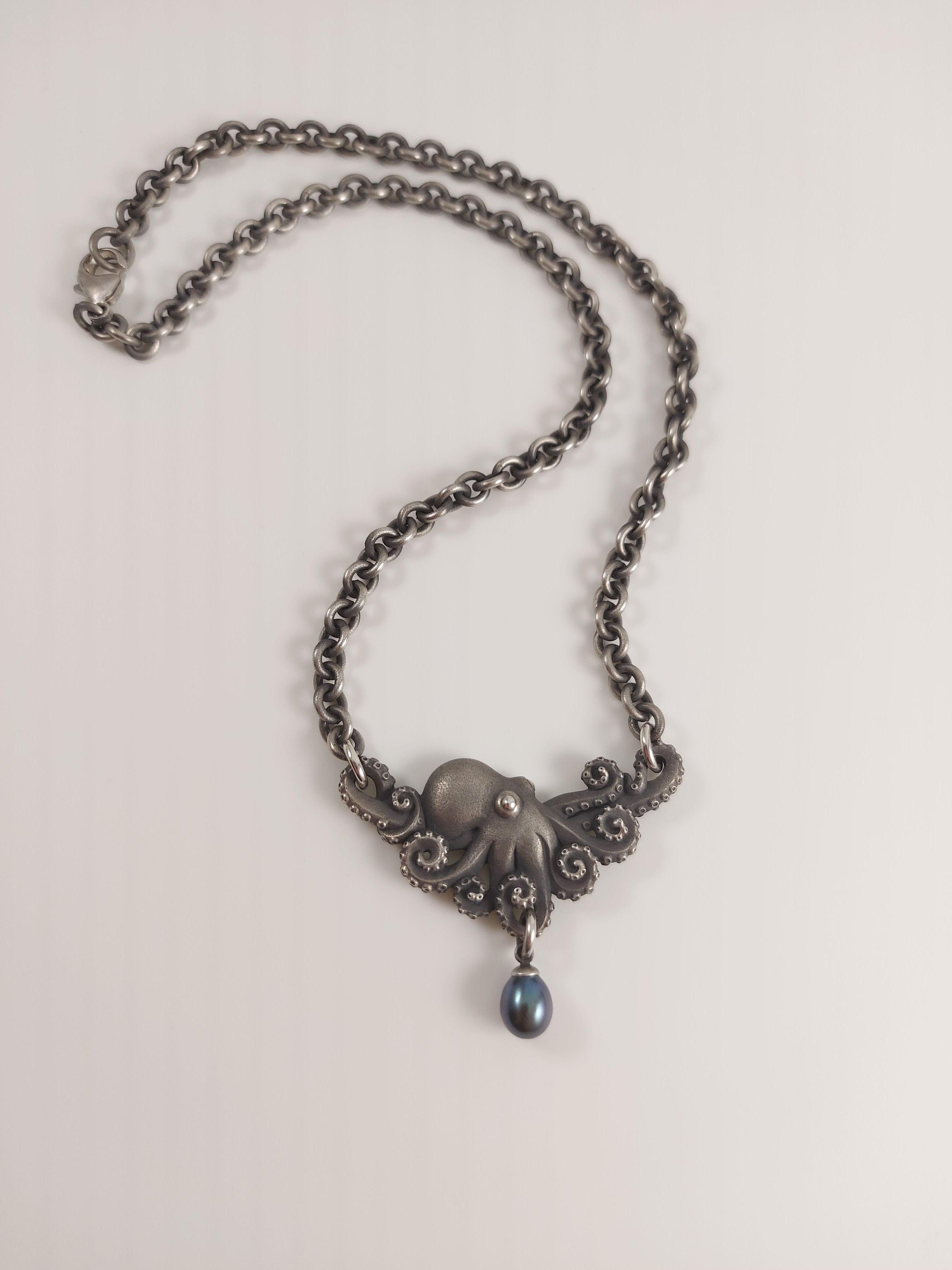 Octopus with pearl
