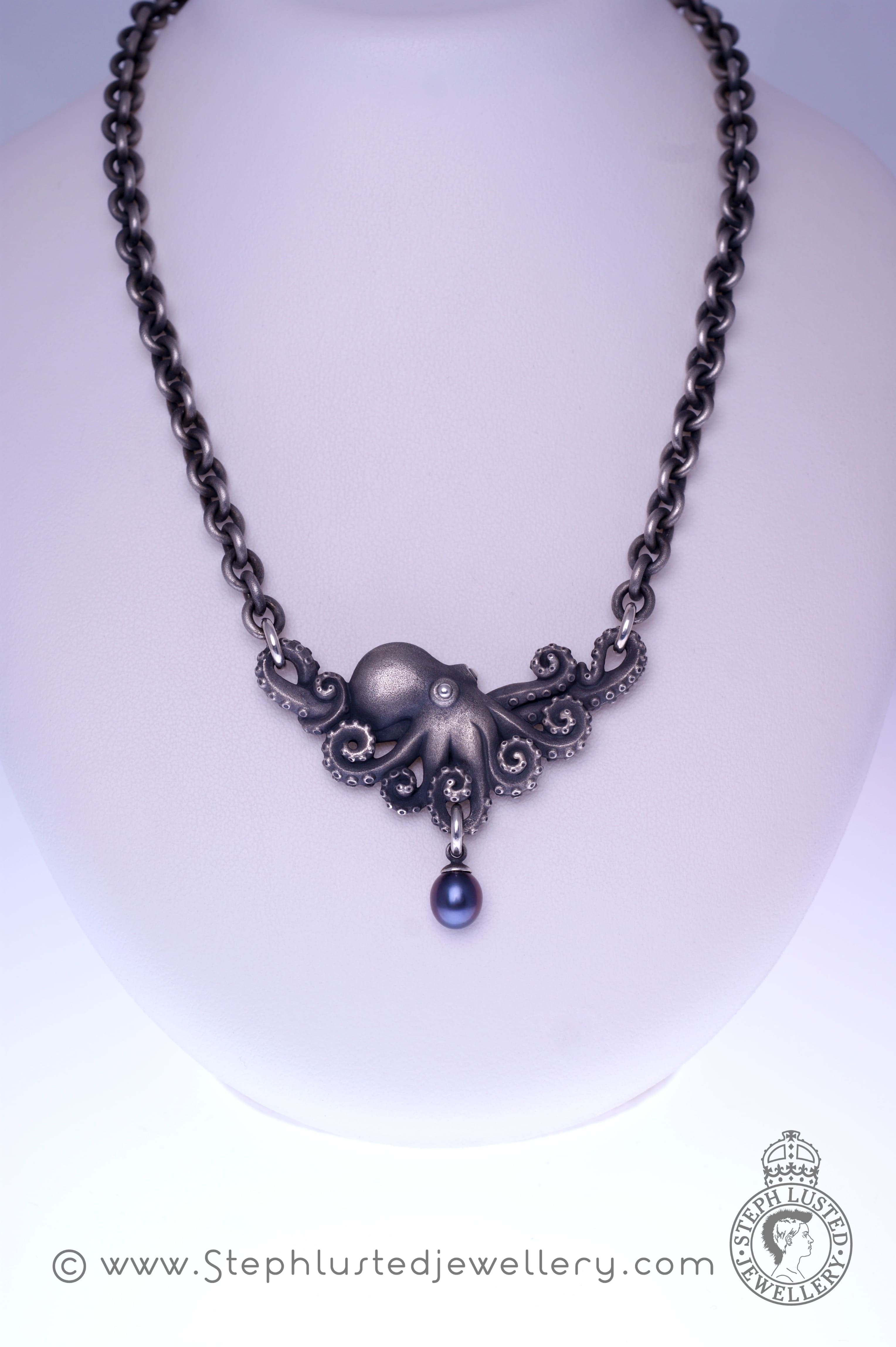 Octopus with pearl