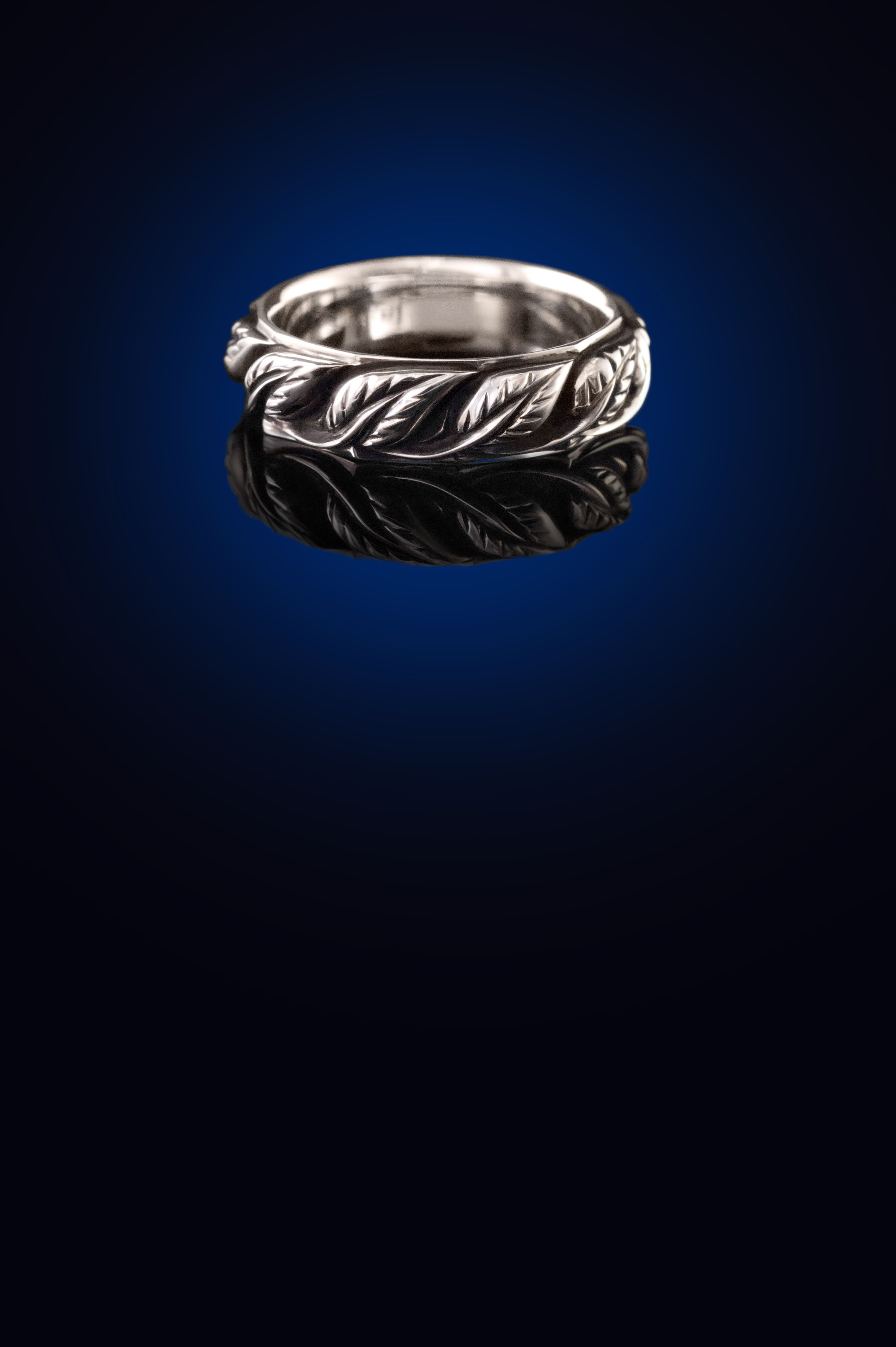 Woodlands Leaf Ring